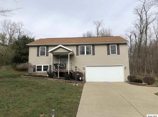 202 Crabapple Dr, Howard, OH 43028