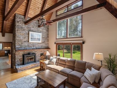 27 Stuart Rd, Rochester, MA, 02770