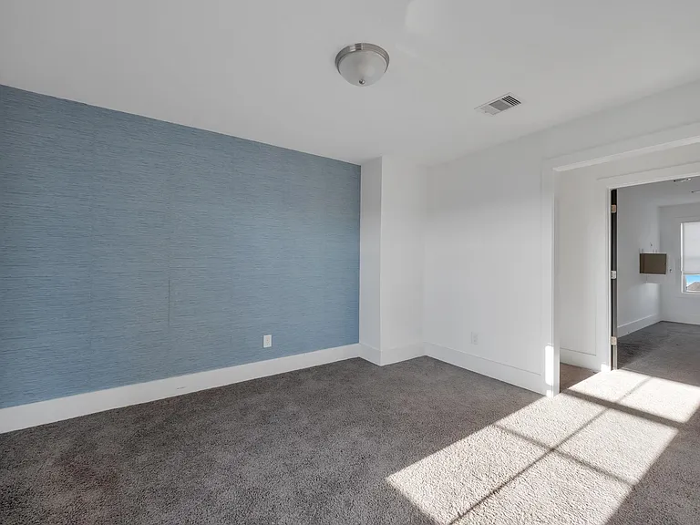 9623 Towne Lake Pkwy — Photo 20
