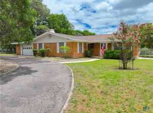 110 Creekview Dr, Canyon Lake, TX 78133