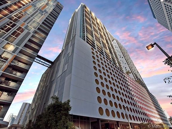 2nd image of 500 Brickell Ave APT 2006
