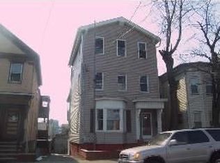 198 Washington Ave, Chelsea, MA 02150
