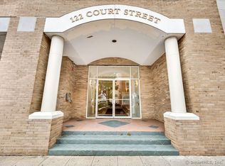 124 Court St #406, New Haven, CT 06511
