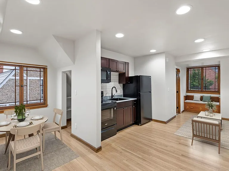 700 Macon Ave — Photo 2
