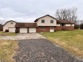 16411 Shilling Rd, Berlin Center, OH 44401