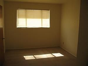 2nd image of 625 Grove St SE APT C