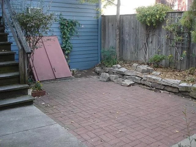 Private courtyard