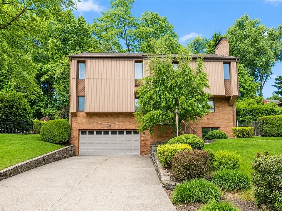 421 Clair Dr