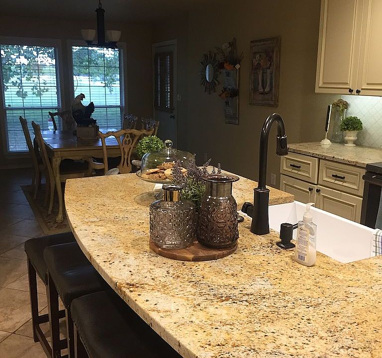 1st image of 5482 Pecan Place Dr