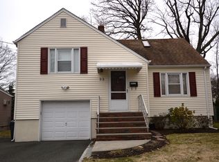 93 Henshaw Ave, Springfield, NJ 07081