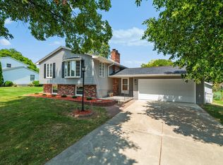 956 Morris Ave, Green Bay, WI 54304