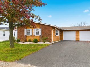 52 Darley Cir, Brick, NJ 08724