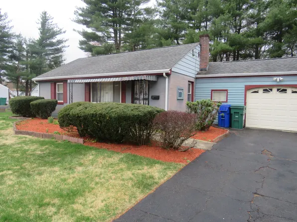 21 Woodford Drive, Bloomfield, CT 06002