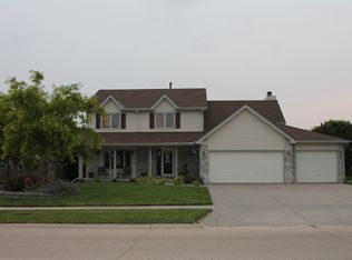 5121 S 75th St, Lincoln, NE 68516