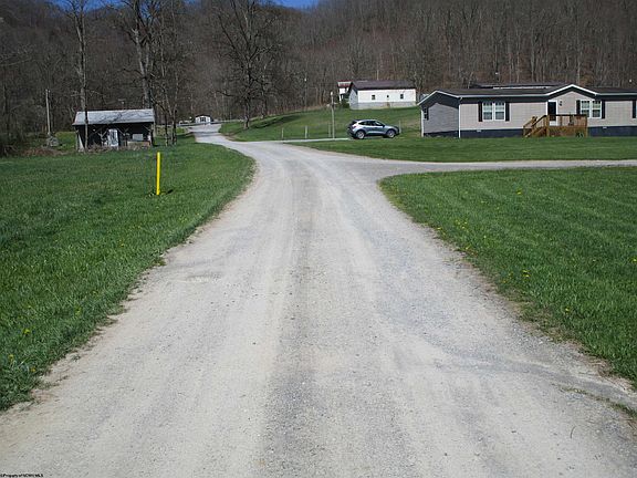 3rd image of 219/250 Highway Valley