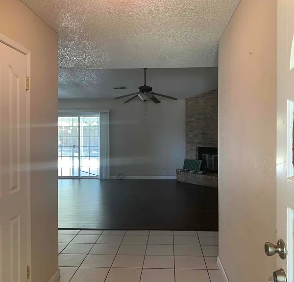 3101 Chestnut Dr — Photo 4