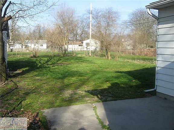 3rd image of 4916 Stillwell Ave