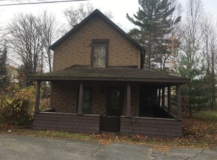 18 1st St, Tupper Lake, NY 12986