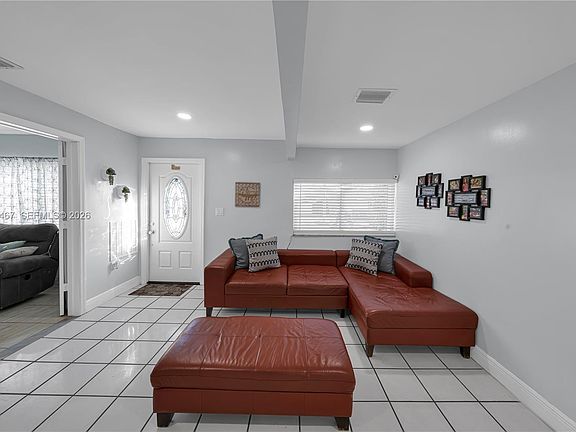 5th image of 11021 SW 4th St
