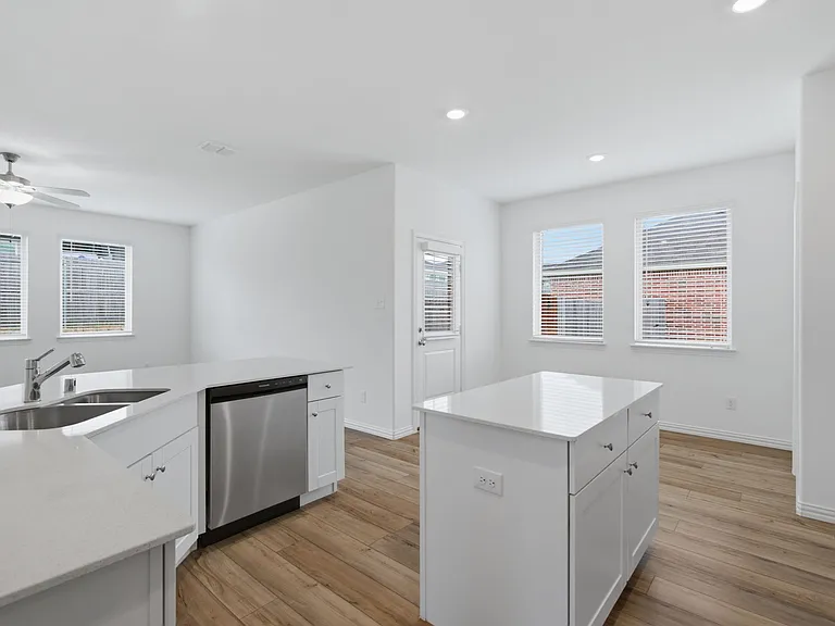 1312 Pistachio Dr — Photo 11