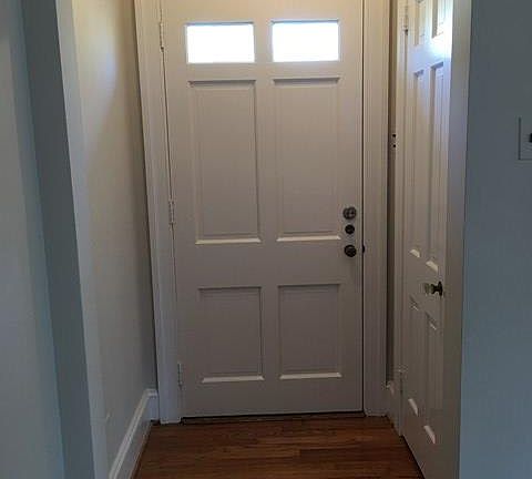 2nd image of 300 S Oleander Ave