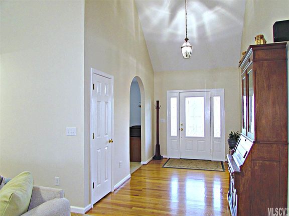 2nd image of 1634 Brookstone Dr