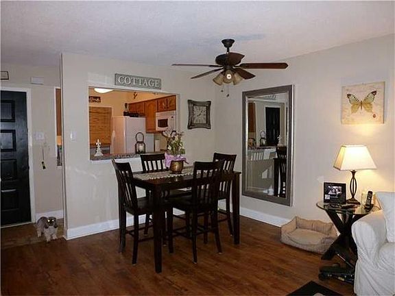 2nd image of 3320 Timberlane Way