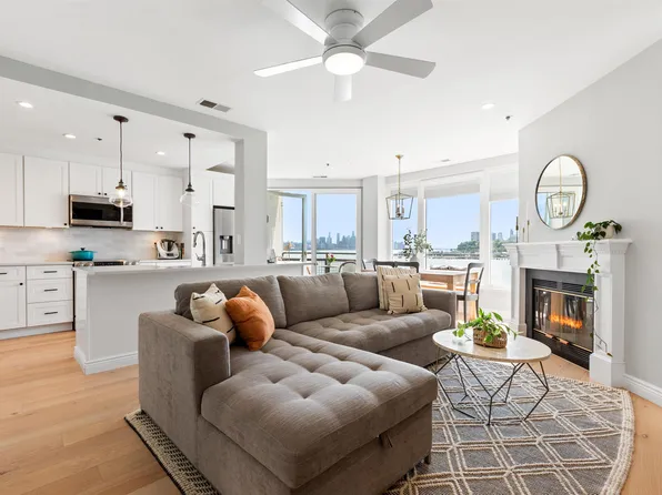 600 Harbor Boulevard image 1 of 21