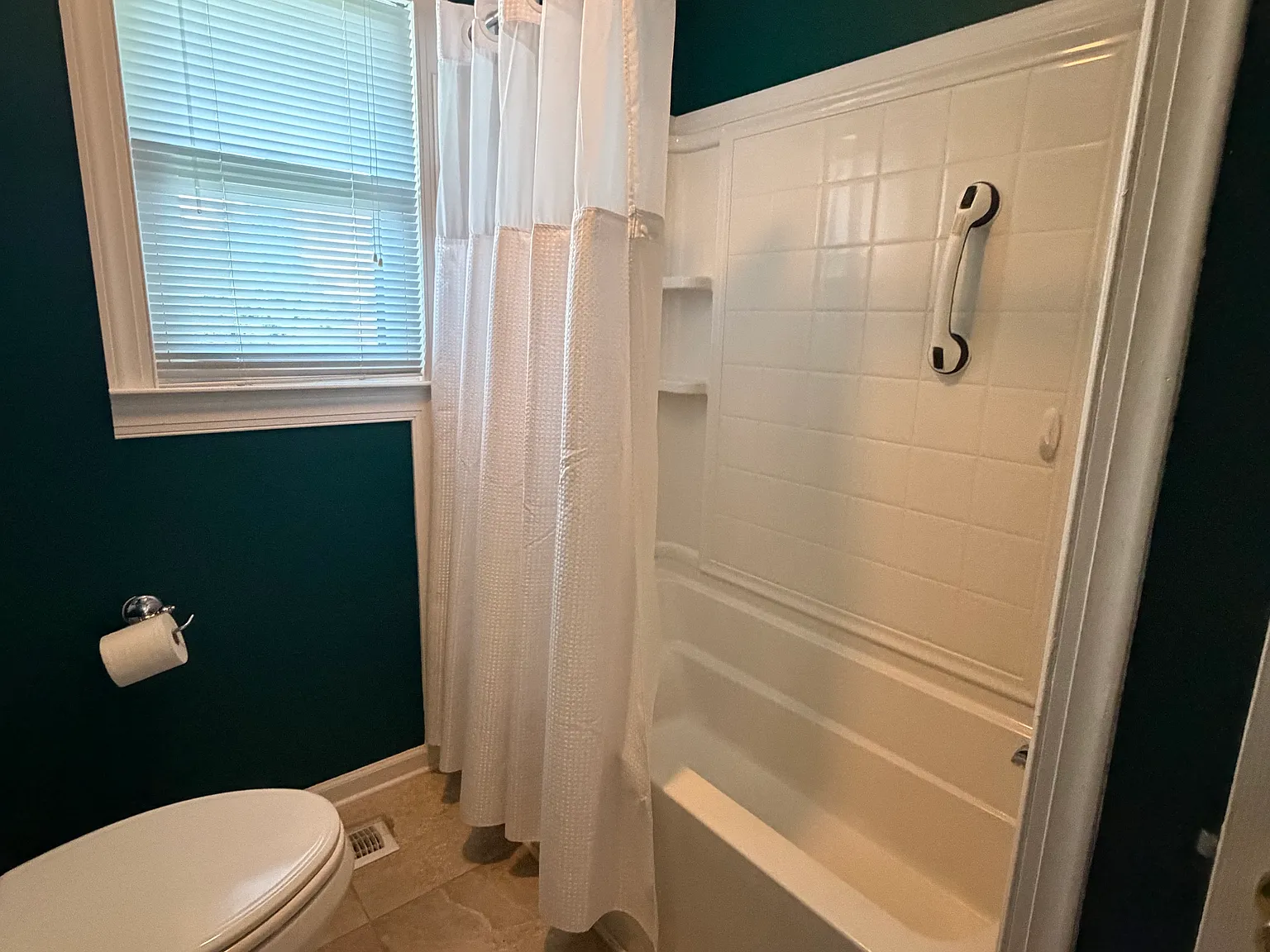 2 bed, 1459 sqft, $1,550 — Photo 4