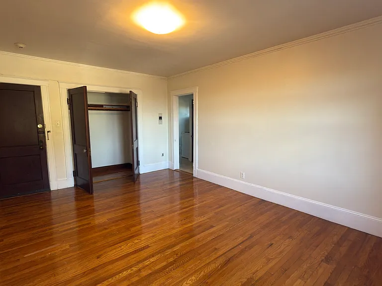 155 Summer St #11R — Photo 4