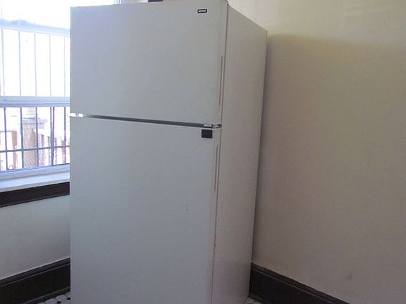 4th image of 4604 Baltimore Ave #1F