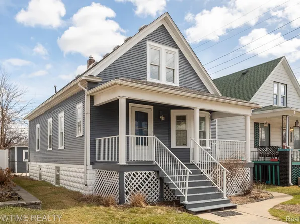 1875 4th St, Wyandotte, MI 48192