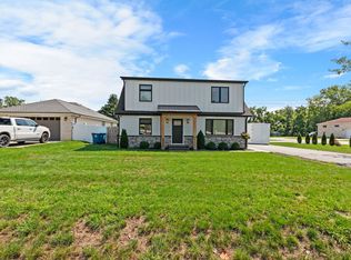 9859 S 81st Ave, Palos Hills, IL 60465