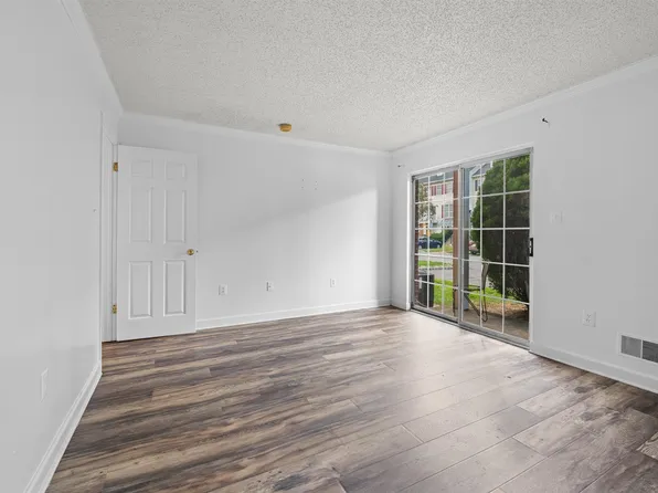 47 Dogwood Street image 18 of 22