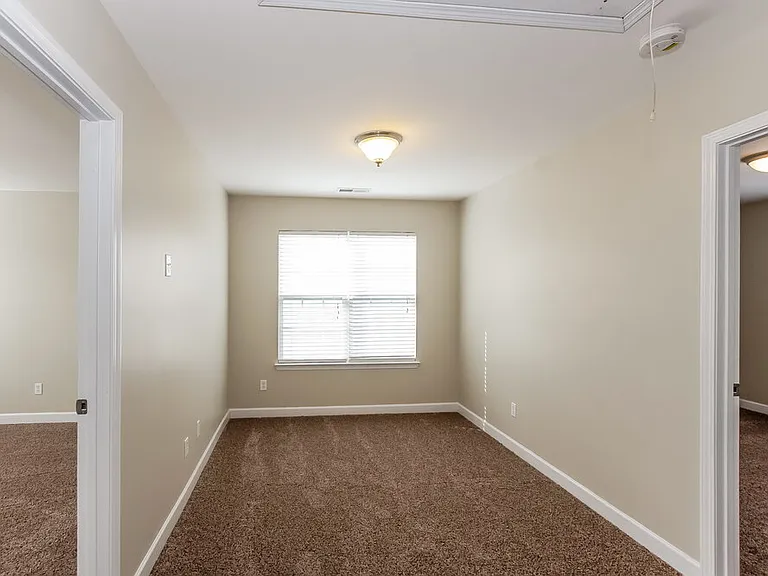 995 Ramsgate Dr SW — Photo 14