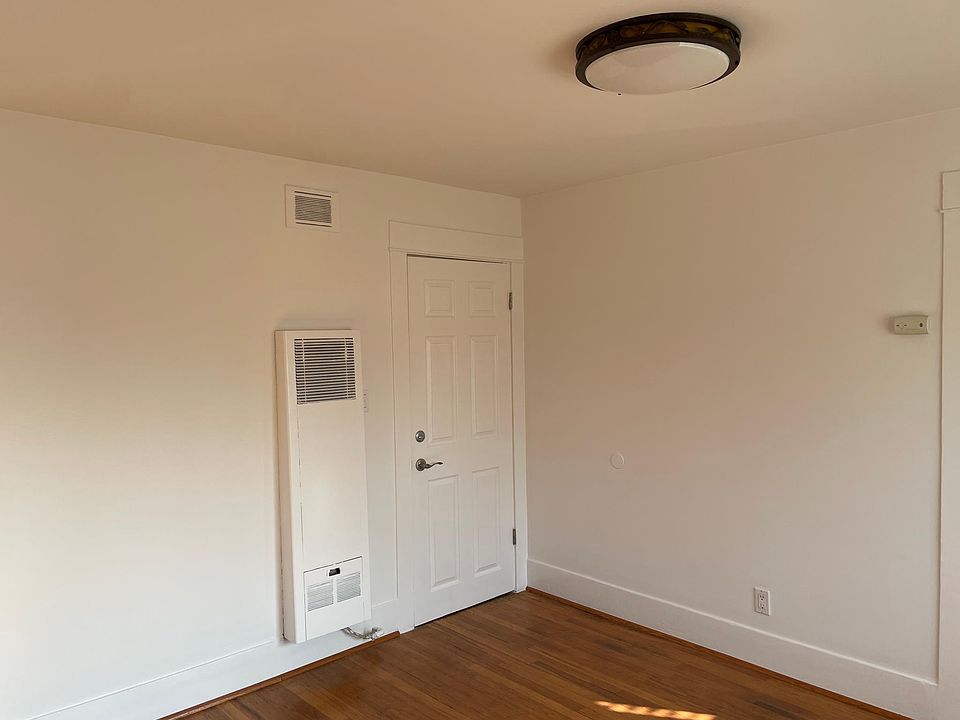 1st image of 1336 1/2 E Garfield Ave