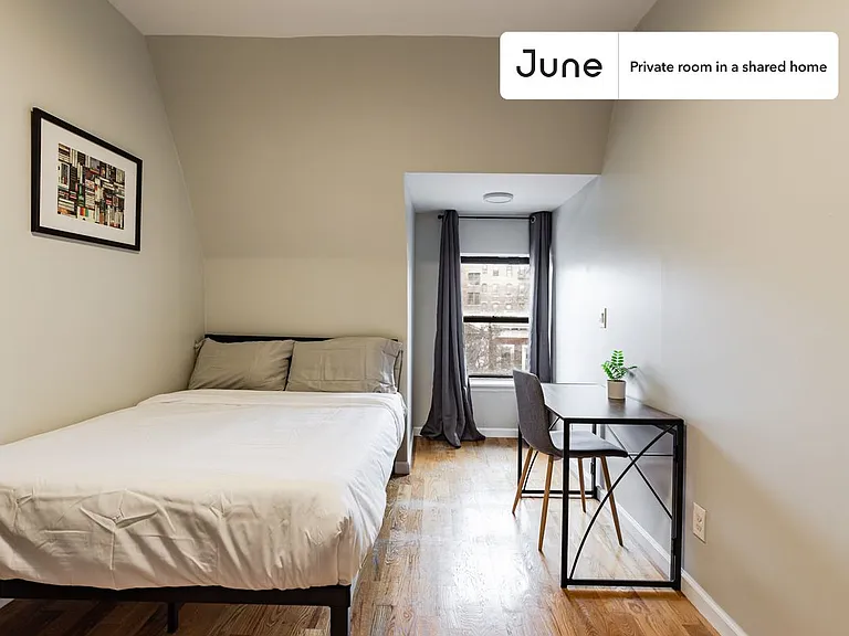 362 Parkside Ave #A — Photo 2