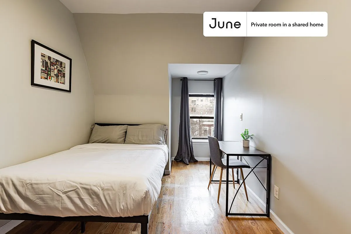 Building Photo - 362 Parkside Ave #A