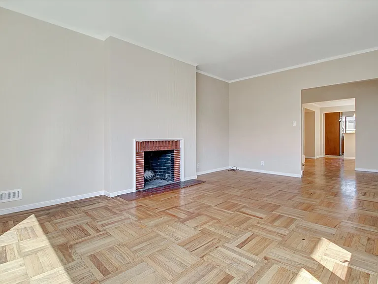 14 Castlemont Ave — Photo 11