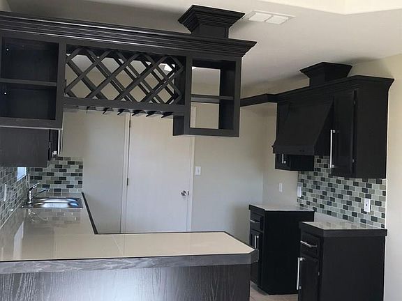 5th image of 2423 Munich St
