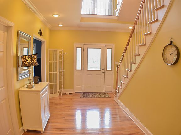 Beautiful 2 Story Entrance