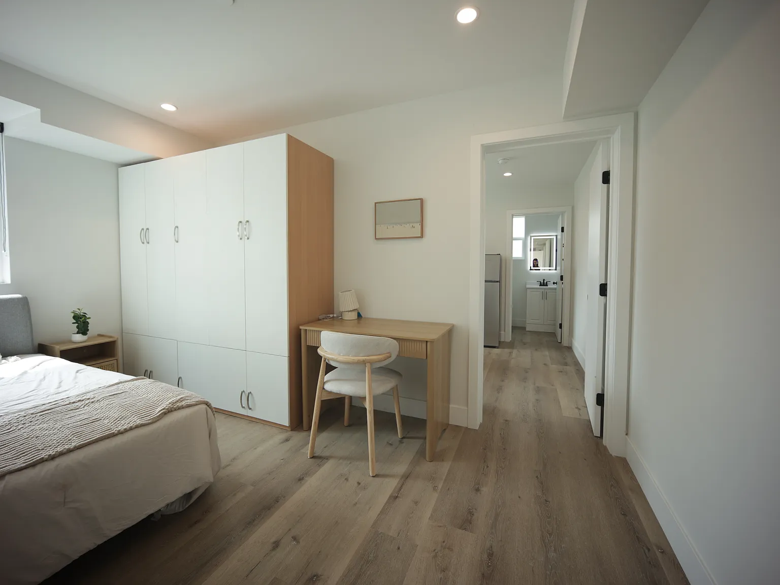 Studio, 140 sqft, $2,000 — Photo 2