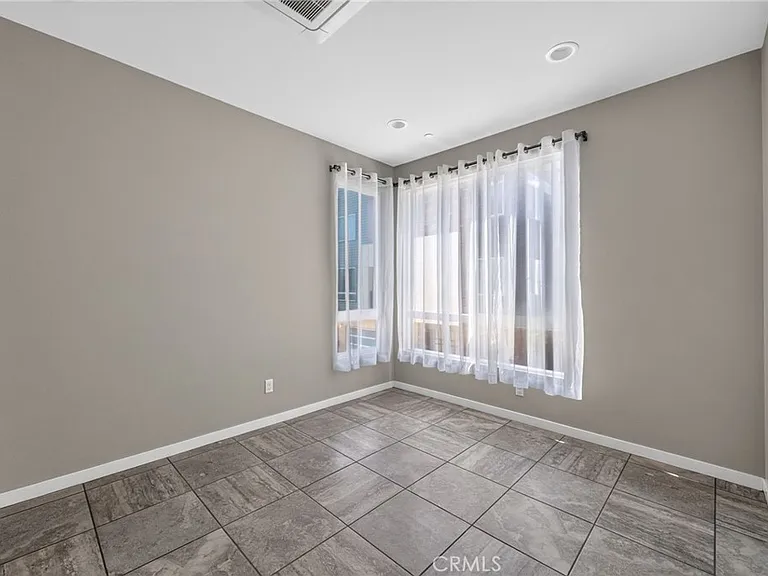 821 Brickyard Ln — Photo 20