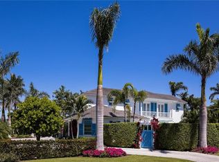 514 3rd St N, Naples, FL 34102