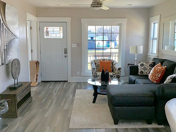 4th image of 47 25th St S