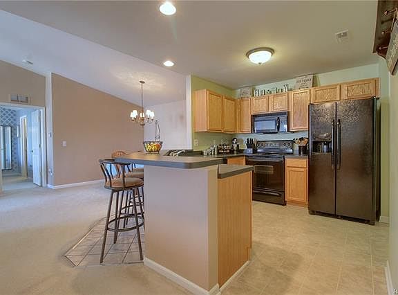 4th image of 15326 Cornell Dr