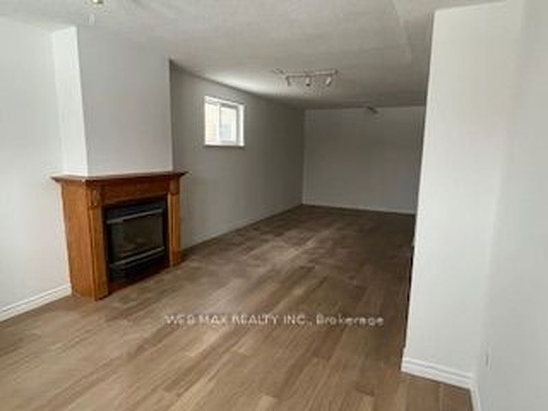 Peterborough House for rent - 5 Bedrooms — photo 23