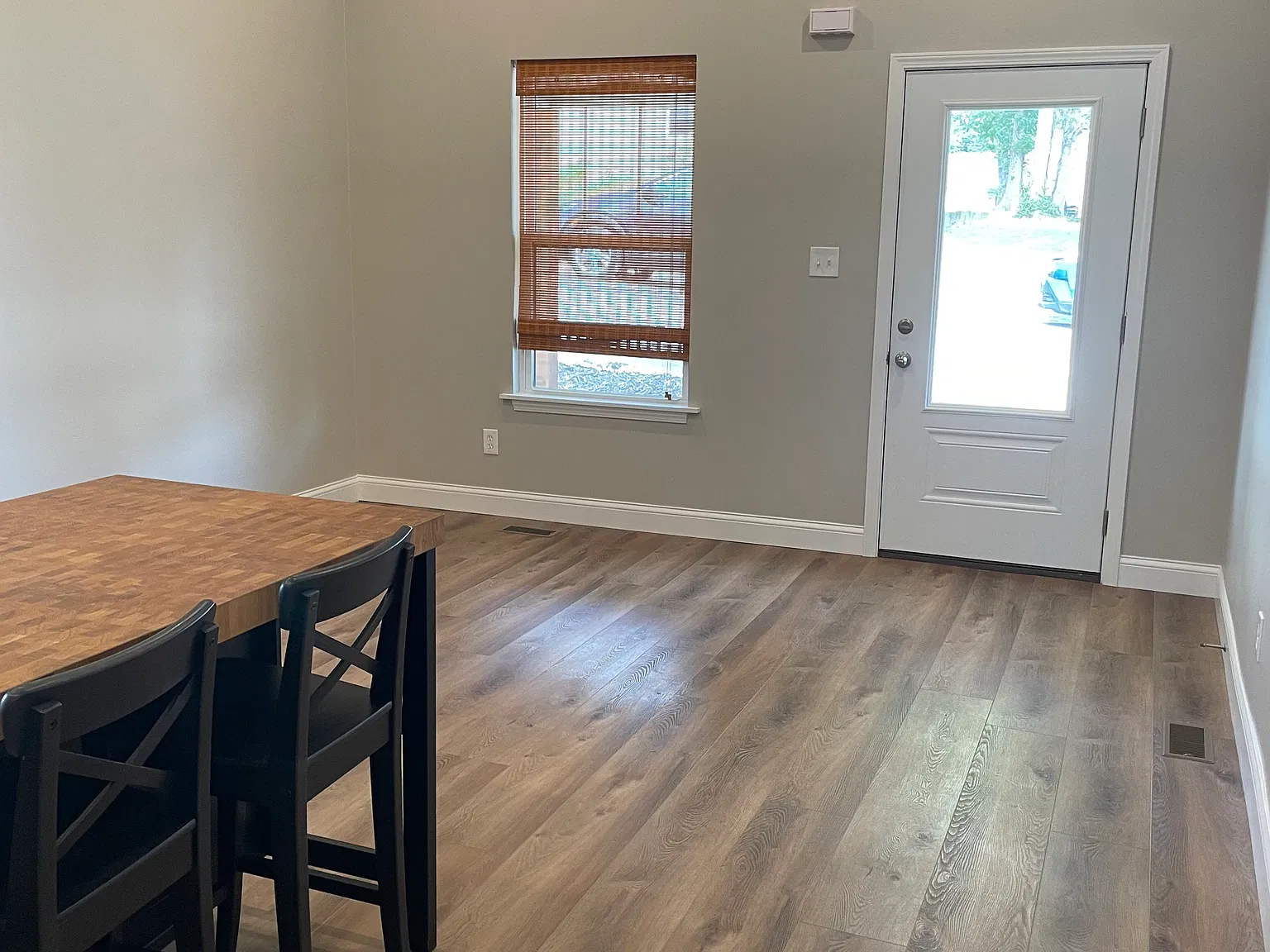 2 bed, 800 sqft, $1,500 — Photo 4