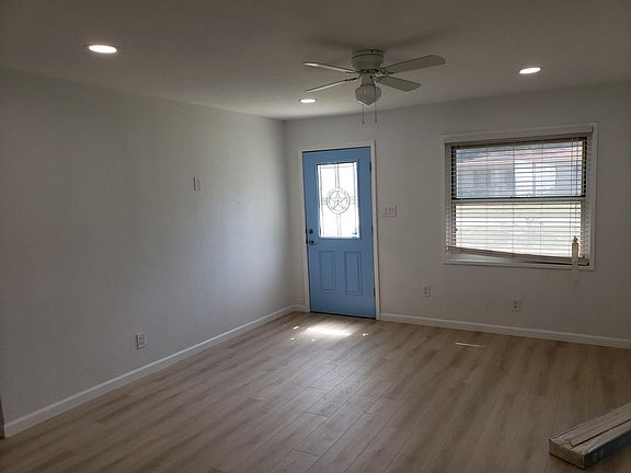 4th image of 5744 Dennis Ave
