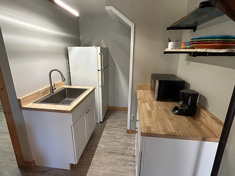 135 Forest Pl — Photo 2